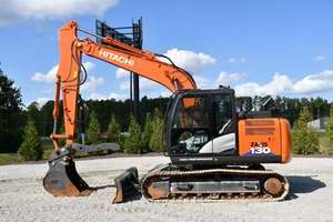 85% nouvelle pelle hydraulique sur chenilles Hitachi 13 tonnes utilisée Hitachi ZX130 avec de courtes heures de travail composants de base moteur moteur - Product Image 2