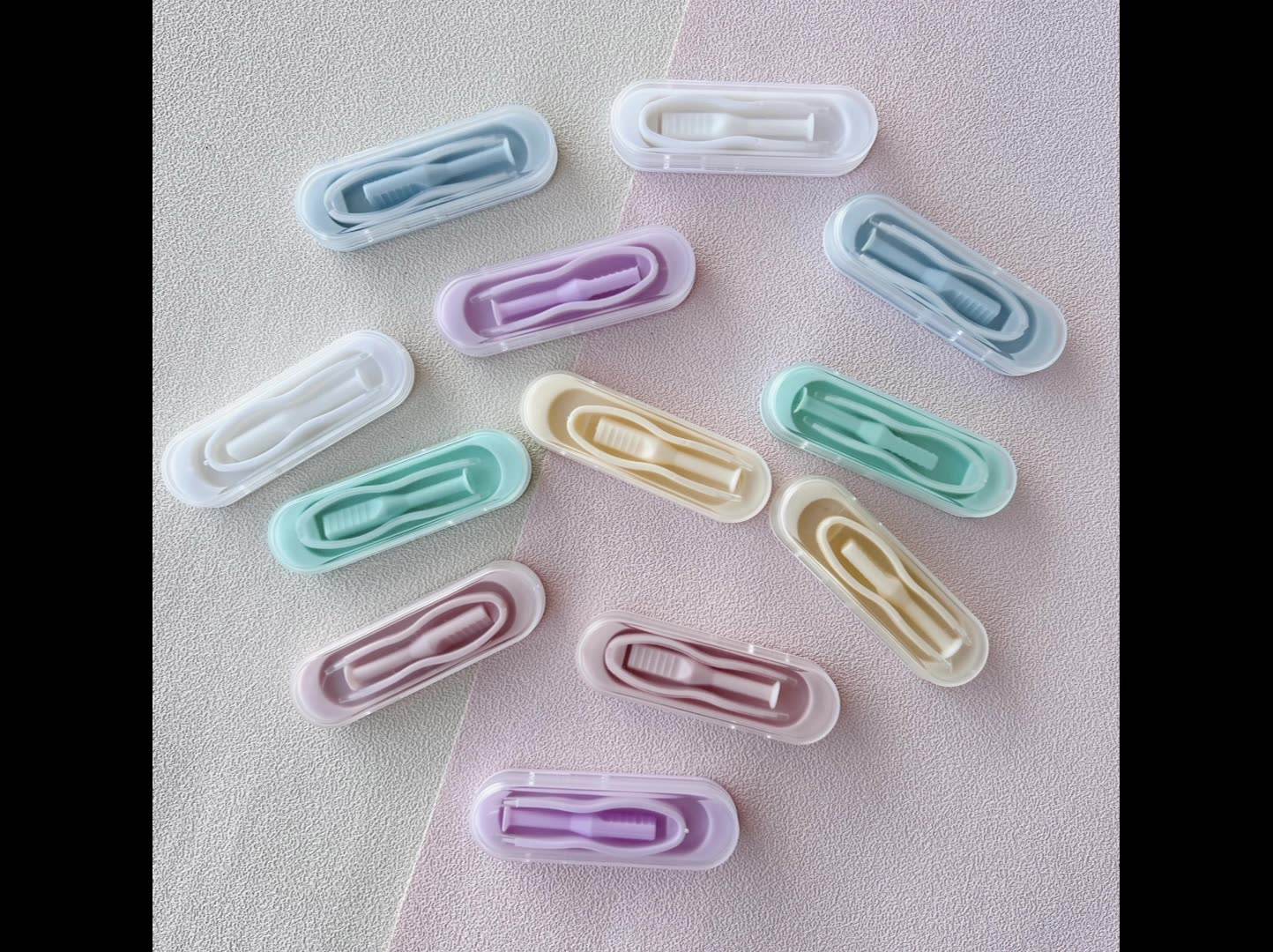 มีสีสัน