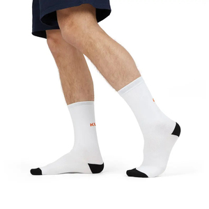 Chaussettes de course à talon rembourré Logo personnalisé Athlètes de course Cyclisme Chaussettes en maille respirante Chaussettes de performance de marque Chaussettes de sport pour hommes - Product Image 5