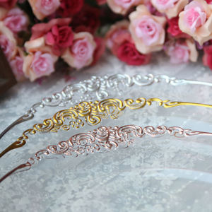 Assiettes <span class=keywords><strong>de</strong></span> présentation transparentes <span class=keywords><strong>de</strong></span> 13 pouces avec bordure perlée dorée pour <span class=keywords><strong>mariage</strong></span>, <span class=keywords><strong>anniversaire</strong></span>, dîner, vaisselle - Product Image 4