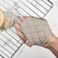 Gants de four professionnels à pois avec doublure matelassée, en silicone flexible résistant à la chaleur, pour barbecue et grillades