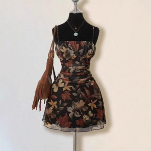 Vestido Mini Personalizado para Mujer, Estilo Vintage, Estampado Floral de Mariposas, Tirantes Finos, Cintura Fruncida, Chifón, para Fiesta - Product Image 3