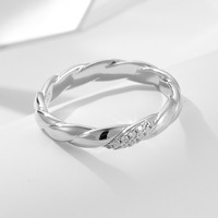 Bague torsadée classique en argent S925 plaqué or 18 carats avec zircon, bague empilable en argent sterling 925 avec zircon cubique tressé en forme de corde