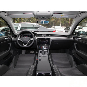 Volkswagen Magotan d'occasion <span class=keywords><strong>2020</strong></span> 330TSI DSG Premium Luxury Turbo Sedan, faible kilométrage et sans accident - Product Image 5