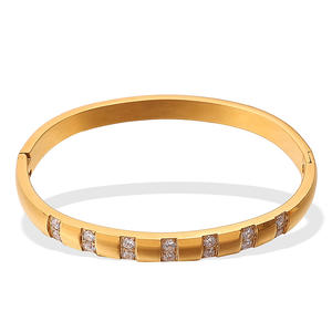 컬러 지르코니아 하트 팔찌 18K 골드 도금 스테인레스 스틸 보석 그라데이션 하트 팔찌 여성용 - Product Image 5