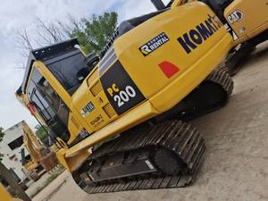 Komatsu รถขุดตีนตะขาบไฮดรอลิกแบบใช้ PC200-8 20ตันพร้อมส่วนประกอบเครื่องยนต์หลักและเกียร์ - Product Image 3