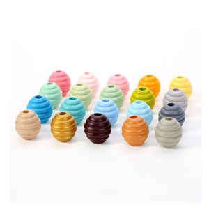 Bébé anneau de dentition en bois bracelet fil peint perles colorées - Product Image 1