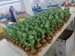 Nouveaux jouets en peluche cactus dansant <span class=keywords><strong>du</strong></span> <span class=keywords><strong>Mexique</strong></span>, cactus en peluche électrique amusant qui enregistre, chante et danse - Product Image 5