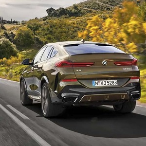 Auto <span class=keywords><strong>BMW</strong></span> X6 2023 XDrive40i M Sport SUV Crossover a Cinque Porte e Cinque Posti con Sistema Ibrido Leggero a Benzina e 48V - Product Image 2