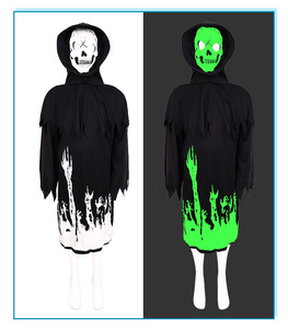 Disfraz de esqueleto que brilla en la oscuridad para niños, mono de huesos de Halloween aterrador con guantes y capucha para niños y niñas - Product Image 3