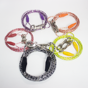 Modische Dual-<span class=keywords><strong>Dog</strong></span> Blei Anti-Biss Doppelhaken Stahldraht seil Haustier Traktion Außen leine Weich plastik Anti-Chew Eigenschaft - Product Image 6