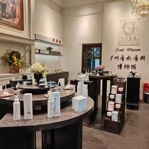 Moderno y Lujoso Mueble Expositor de Perfumes Integrado con Luz LED, Mostrador de Marca para Centro Comercial, Vitrina para Perfumes - Product Image 3
