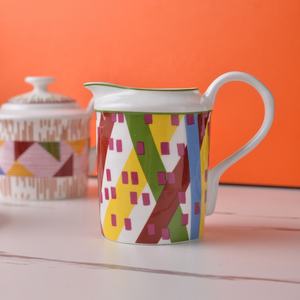 Ensemble de tasses à café et à thé en céramique de style européen, 15 pièces, design cheval, nouveau produit - Product Image 5