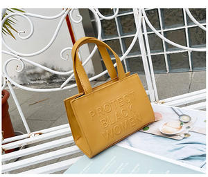 Protection personnalisée sac à main pour fille noire nouveau meilleur sac pour femme en cuir végétalien rose pour filles en relief graphique mini fourre-tout pour femmes - Product Image 5