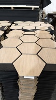 Panneau acoustique en fibre de polyester écologique avec lattes en bois, cloison insonorisée mobile pour matériaux de décoration intérieure