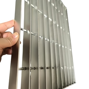 Grilles de protection de sol en acier galvanisé de haute qualité pour plateformes, antidérapantes, en vente - Product Image 3