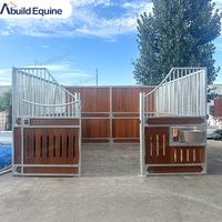 Box pour chevaux en acier galvanisé à chaud de style simple et de haute qualité avec porte à charnières