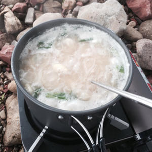 Estufa de gas portátil Maxsun con una sola olla grande y encendido automático para acampar, picnic y cocinar al aire libre - Product Image 5