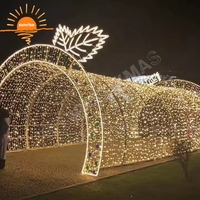 Arche lumineuse LED extérieure étanche pour affichage commercial festif, idéale pour les projets de décoration de Noël et de fêtes dans les places publiques et les villes