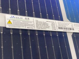 แผงโซลาร์เซลล์ Ja Solar รุ่น JAM72D42/LB 615w 620w 625w 630w แบบ Half Cell Bifacial Monocrystalline - Product Image 4
