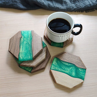 Sous-verre en résine avec motif hexagonal, accessoires de table YINHAO, sous-verre en bois de noyer et résine