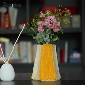 Jarrón decorativo artesanal de lufa para el hogar, hotel, mesa de comedor y adornos. - Product Image 3