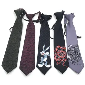 Resmi kırmızı çizgili okul elastik kravat Logo devrilme jakarlı kravatlar derin mavi özel dokuma kravatlar