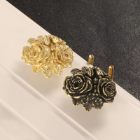 Poignée de porte en laiton motif pivoine, poignée de porte d'armoire en cuivre, crochet décoratif en métal