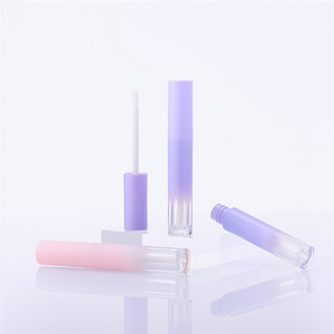 บรรจุภัณฑ์ลิปกลอสแบบหลอด 5 มล. ลายสวยน่ารัก พร้อมฝาเกลียว สำหรับเครื่องสำอางปากกาจากปากีสถาน - Product Image 1