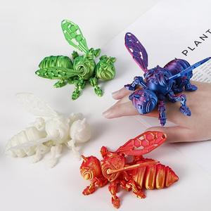 3D-geprint Cyberpunk Honingbij Model Beeldje Op Maat Gemaakt Plastic Kinderspeelgoed Met Mechanische Vleugels Oem Groothandel Leverancier - Product Image 3
