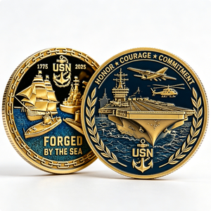 Pièce commémorative USN plaquée or, bronze frappé à l'outil, design circulaire patriotique, forgé par The Sea, honneur, courage, engagement - Product Image 1