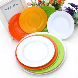 Platos de plástico de melamina, platos planos redondos y de cerámica para restaurantes y bares