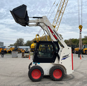 Cargador Compacto Versátil LONKING CDM307 LG307 de 7 Toneladas con Capacidad de 0.43m³ y ROPS Plegable para Espacios Reducidos y Sitios Urbanos - Product Image 2