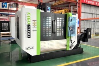 Centre d'usinage vertical CNC à 3 axes en métal GUOSHENG CMV1160 avec système de commande Fanuc
