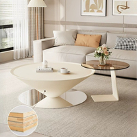 Table basse géométrique artistique, table cône en métal noir mat avec plateau en verre trempé, table d'appoint pour la maison et l'appartement