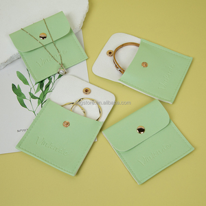Pochette en cuir PU de haute qualité pour bracelet, style enveloppe, sac à bijoux vert avec bouton pression doré, vente en gros - Product Image 1