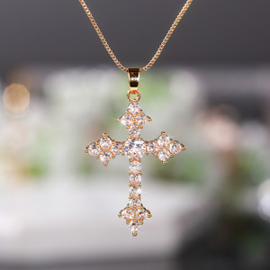 Collana con Ciondolo in Cristallo per Donne, Gioielli Eleganti e alla Moda - Product Image 6