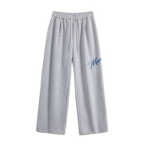 กางเกงผู้ชายคุณภาพสูง ผลิตตามสั่ง สไตล์ลำลอง ทรงหลวม ระบายอากาศดี กางเกงสเวตแพนท์ ปักลาย ขากว้าง - Product Image 1