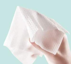 Vente chaude 40gsm 20% Viscose 80% Polyester Spunlace Non Tissé Tissu pour Lingettes Humides Durables Résistant Au Vieillissement Spunlace Tissu - Product Image 6