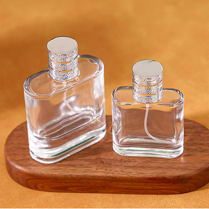 Botella de Perfume Portátil Cuadrada y Simple de Vidrio de 30ml 50ml, Envase de Perfume con Atomizador - Product Image 3