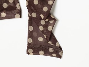 MYST&ZA Abbigliamento Donna Primavera 2026 Nuova Moda Maglietta a Collo Alto con Stampa a <span class=keywords><strong>Pois</strong></span> Vestibilità Slim Strato Interno Semi-Trasparente 27074099 - Product Image 5