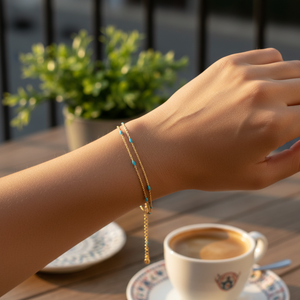 สร้อยข้อมือเงินแท้ 925 ชุบโรเดียมและทองคำ ประดับด้วยเคลือบสีน้ำเงิน งานแฮนด์เมดจากตุรกี - เครื่องประดับคุณภาพสำหรับผู้หญิง - Product Image 3