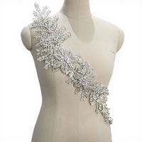 WHD-094 Keering Luxury 3D Appliques en strass faites à la main, motifs de feuilles décoratives tissées pour robes de mariée