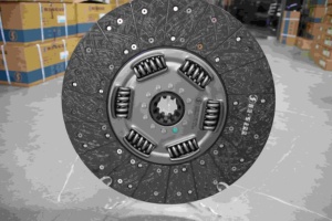 Suku Cadang Sistem Transmisi Mobil Kopling DZ9114160032 Tutup Kopling dan Cakram Kopling DZ9114160032 untuk Truk Bertenaga Tinggi - Product Image 3