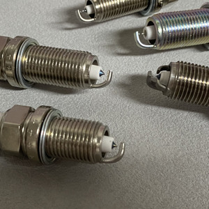 Bujías de Alta Calidad 90919-01191, Bujía Original de Iridio con Punta Azul para Toyota <span class=keywords><strong>DENSO</strong></span> 9091901191 SK20HR11 - Product Image 3
