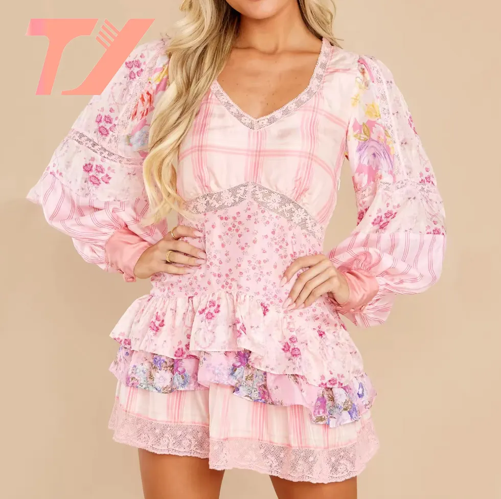 TUOYI Usine Personnalisé Vêtements AutumnLadies Marron Rétro Col En V Pour Courte Princesse Fantaisie Manches Dentelle Femmes Robes Élégantes