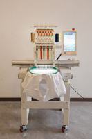 Nouvelle arrivée : Machine à broder à tête unique, industrielle et domestique, pour broderie plate, avec ordinateur