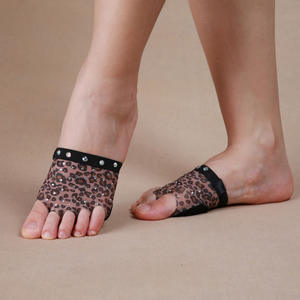 2025 Dancer 5-Hole Leopard Print Rhinestone Belly Dance Practice Shoes con plantillas Cómodas almohadillas para los pies para entrenamiento - Product Image 3