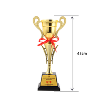 Trophée créatif en plastique récompense le prix gagnant pour les tournois sportifs Compétitions de fête Spelling Bee Gold Awards Trophy