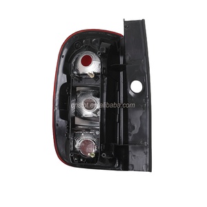 Feux arrière rouges 24 LED pour Renault Duster 2013-2017, clignotants arrière - Product Image 3